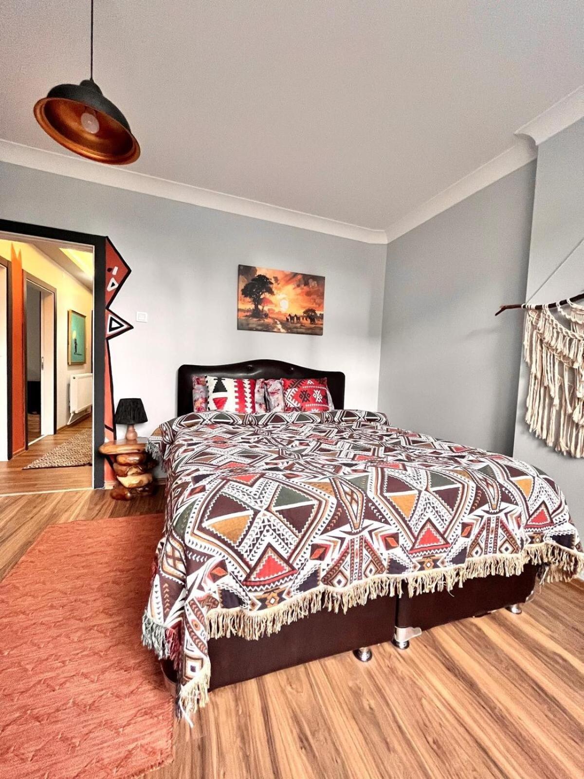 Daire Kaira Homes & *